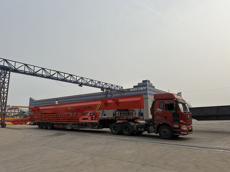 電動(dòng)葫蘆門式起重機(jī)25噸，發(fā)往四川成都