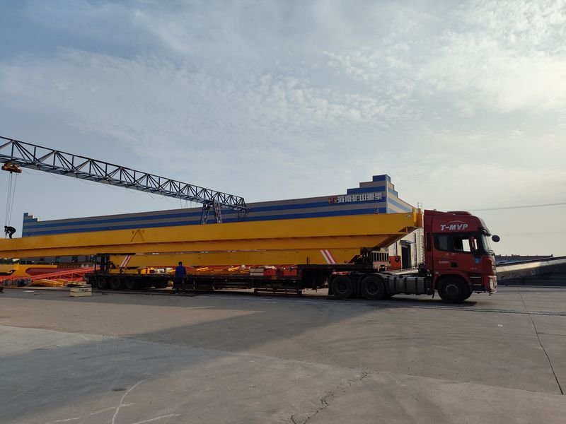 一批歐式單梁、歐式葫蘆雙發(fā)往山東威海