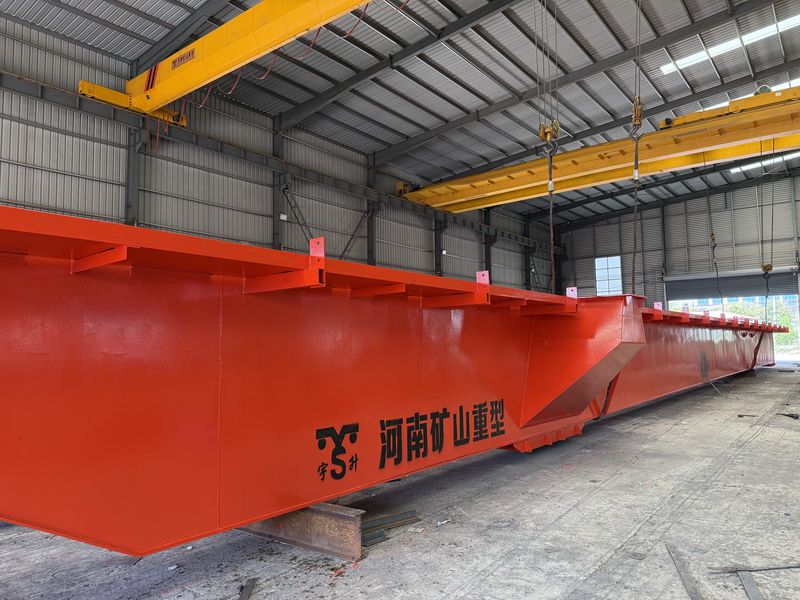 河北邯鄲某鋼鐵貿(mào)易商，2025年已在我公司采購四臺(tái)MG通用門式起重機(jī)，我公司根據(jù)客戶的實(shí)際使用工況，按需設(shè)計(jì)制作，滿足客戶的要求。