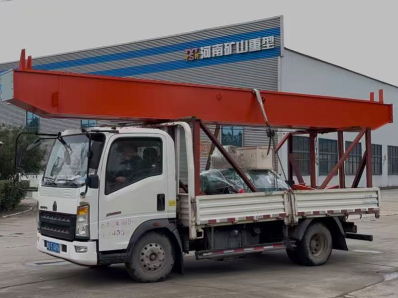 葫蘆雙梁起重機 LH16t-8.5m 制作完成 裝車發(fā)出