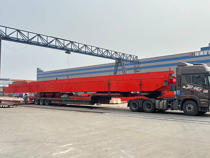 葫蘆雙梁、電動(dòng)單梁 LH5t-30.34m LD5t-30.34m 制作完成 裝車(chē)發(fā)出