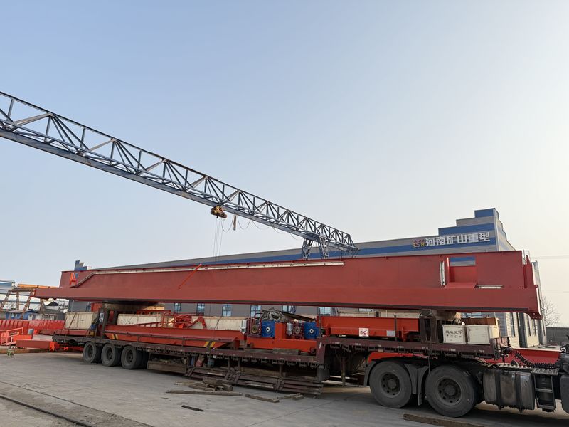 歐式雙梁QDX25/5T-22.5M、電動(dòng)單梁、電動(dòng)葫蘆整車(chē)發(fā)貨